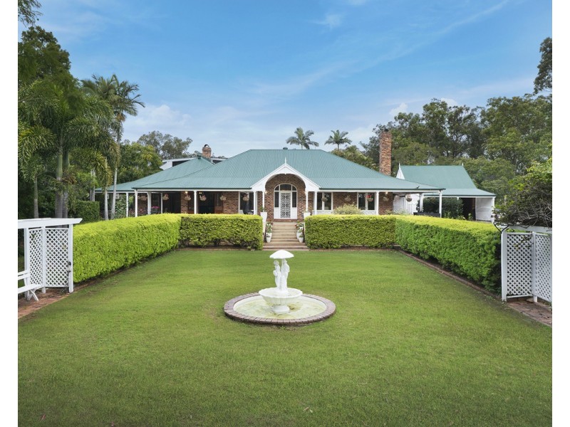 24 Sugars Road, Bellbowrie QLD 4070
