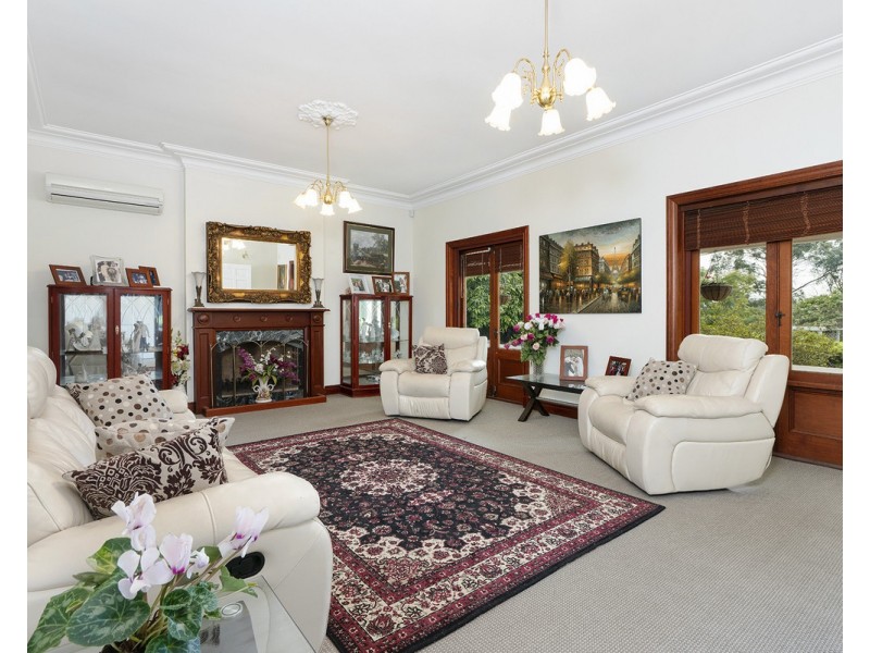 24 Sugars Road, Bellbowrie QLD 4070