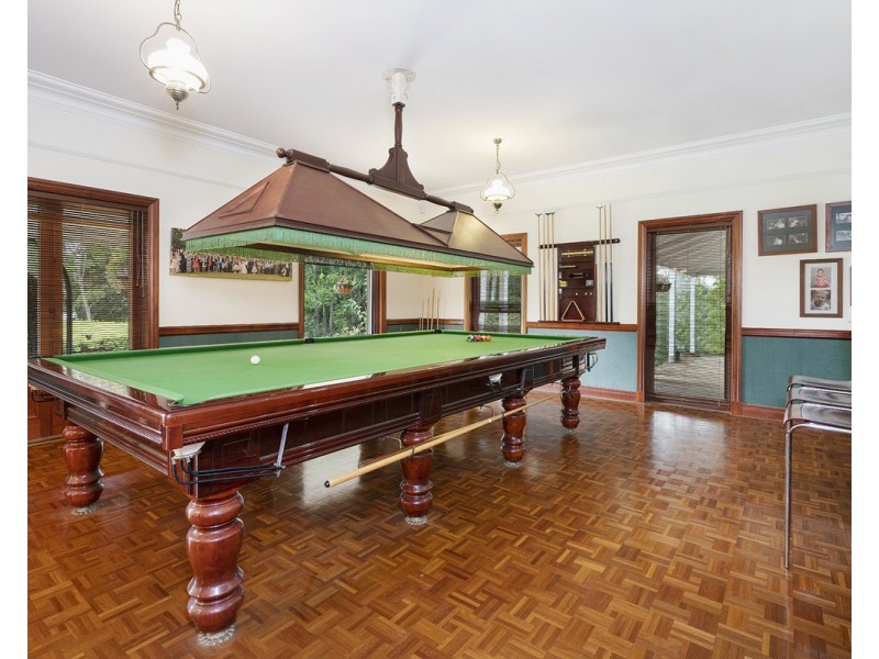 24 Sugars Road, Bellbowrie QLD 4070