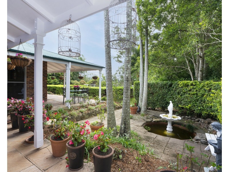 24 Sugars Road, Bellbowrie QLD 4070