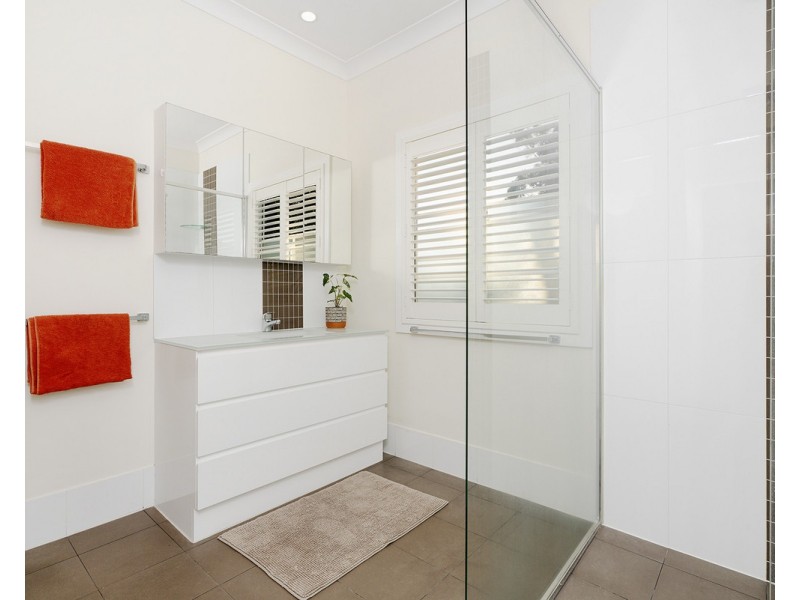 42-44 Toomba Avenue, Ashgrove QLD 4060