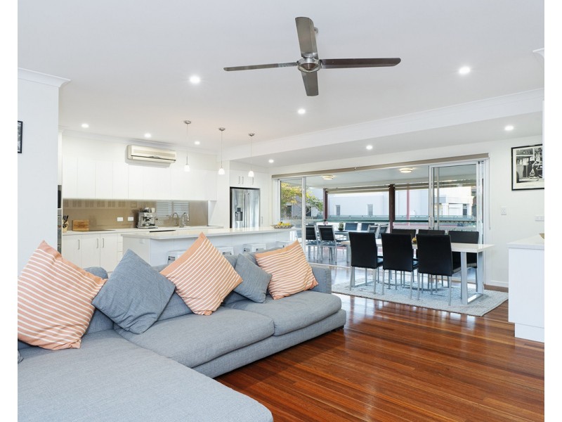 42-44 Toomba Avenue, Ashgrove QLD 4060