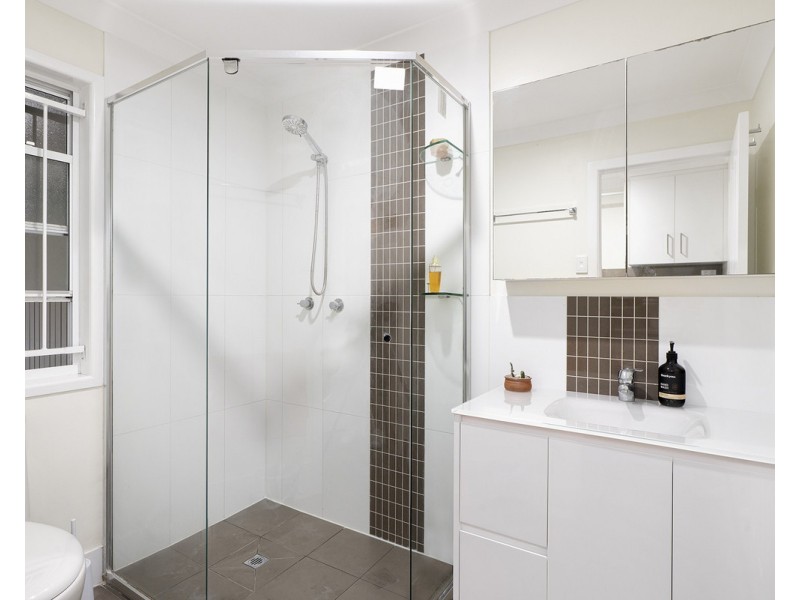 42-44 Toomba Avenue, Ashgrove QLD 4060