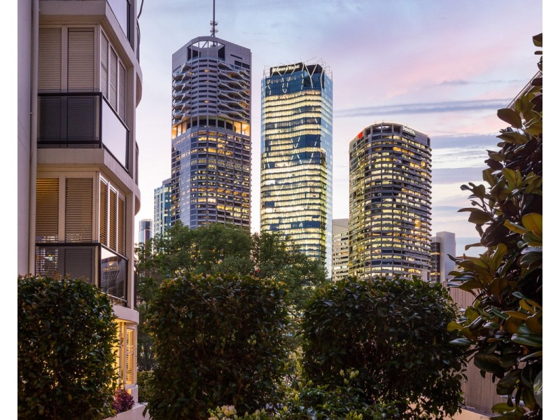 1/16 MacDonald Street, Kangaroo Point QLD 4169