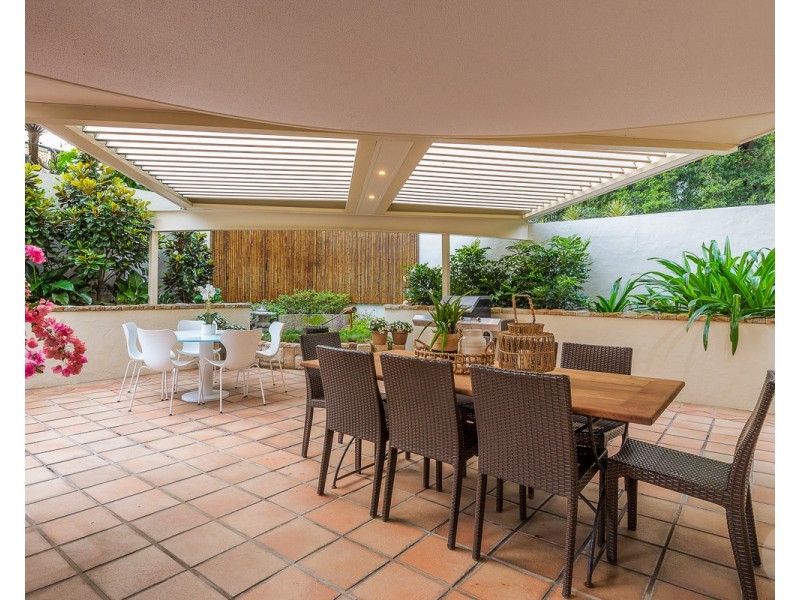 1/16 MacDonald Street, Kangaroo Point QLD 4169