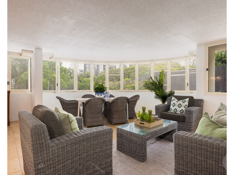 1/16 MacDonald Street, Kangaroo Point QLD 4169