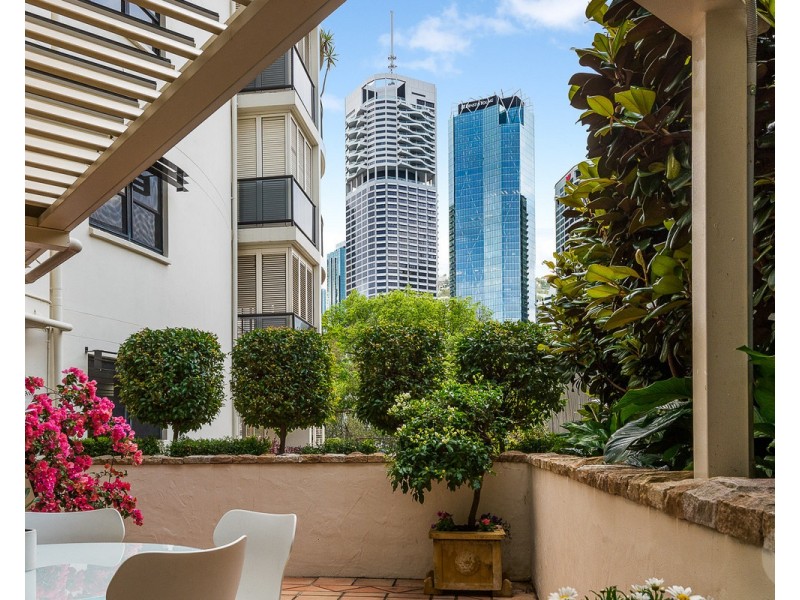1/16 MacDonald Street, Kangaroo Point QLD 4169