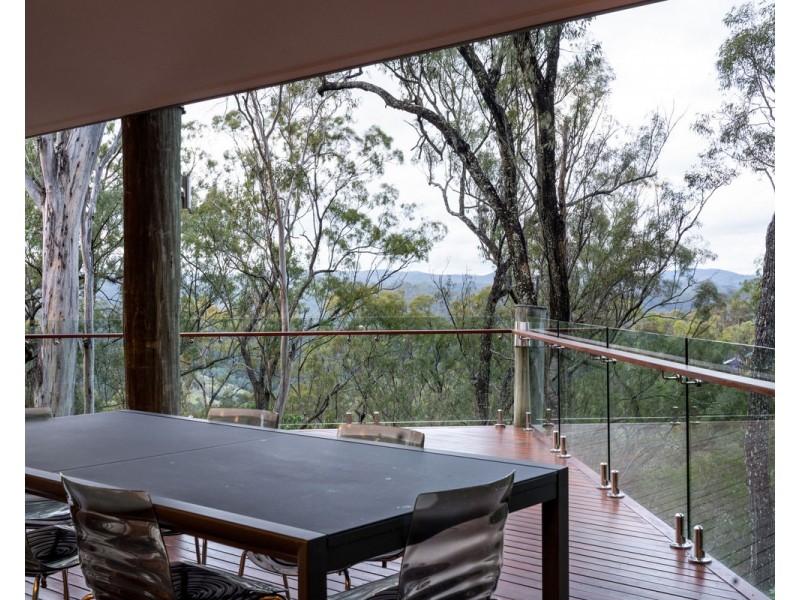 703 Haven Road, Upper Brookfield QLD 4069