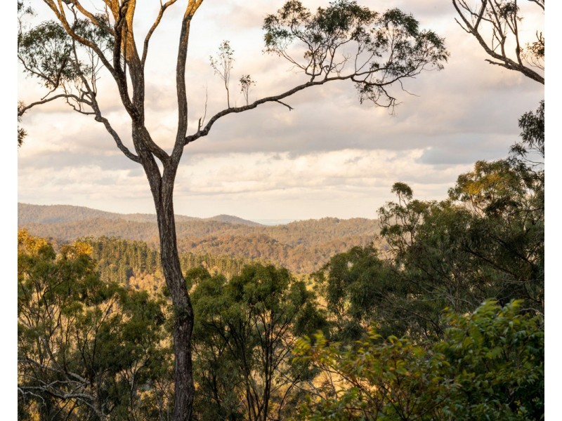 703 Haven Road, Upper Brookfield QLD 4069