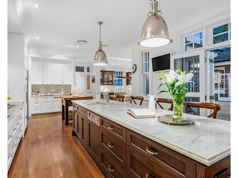 50 Riverview Terrace, Hamilton QLD 4007