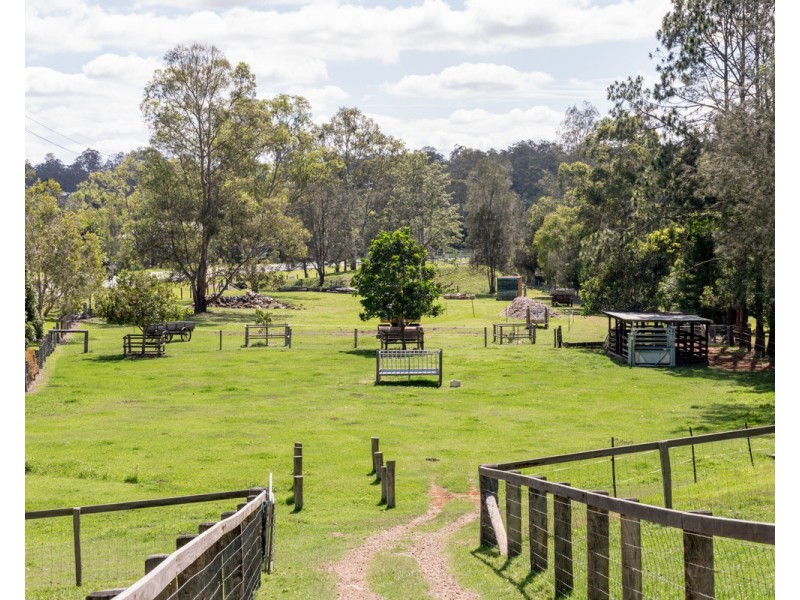 6 Dolman Road, Anstead QLD 4070