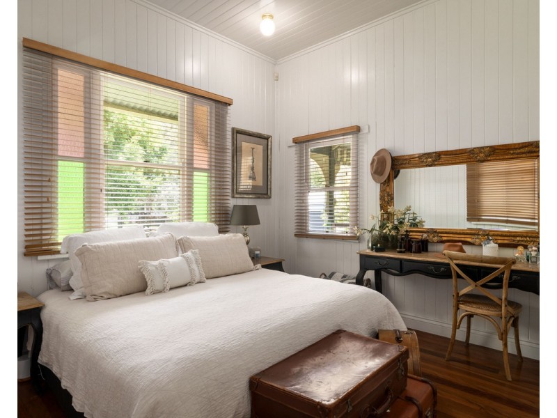 6 Dolman Road, Anstead QLD 4070