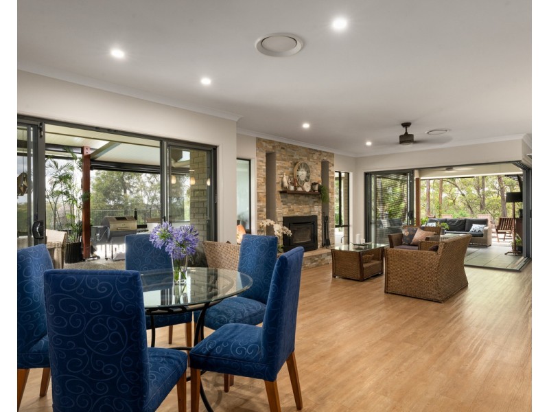 20 Sugars Road, Bellbowrie QLD 4070