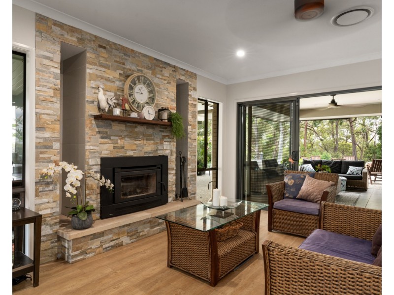 20 Sugars Road, Bellbowrie QLD 4070