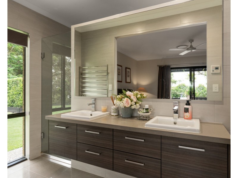 20 Sugars Road, Bellbowrie QLD 4070