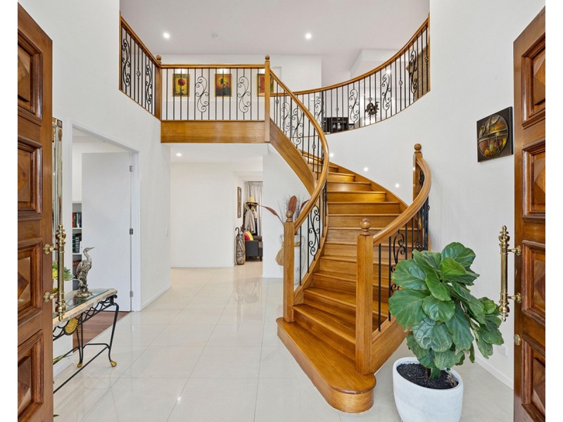 408 Gold Creek Road, Brookfield QLD 4069