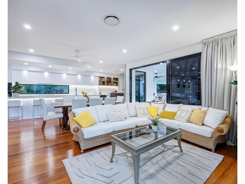 408 Gold Creek Road, Brookfield QLD 4069