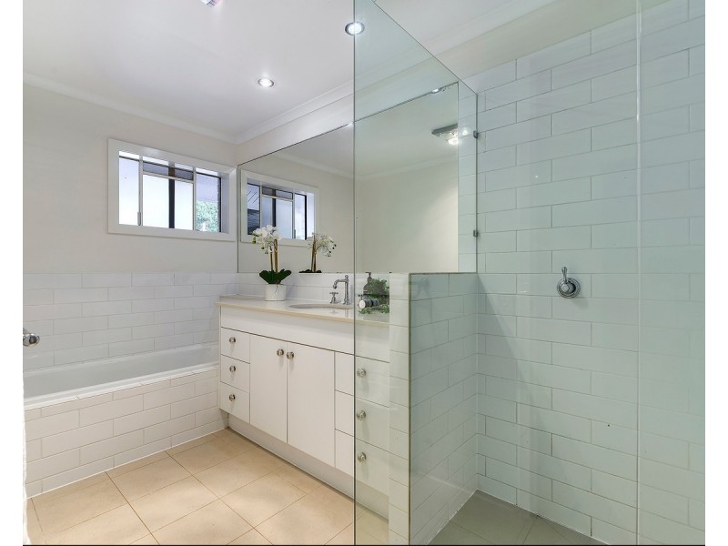 80 Upper Brookfield Road, Brookfield QLD 4069