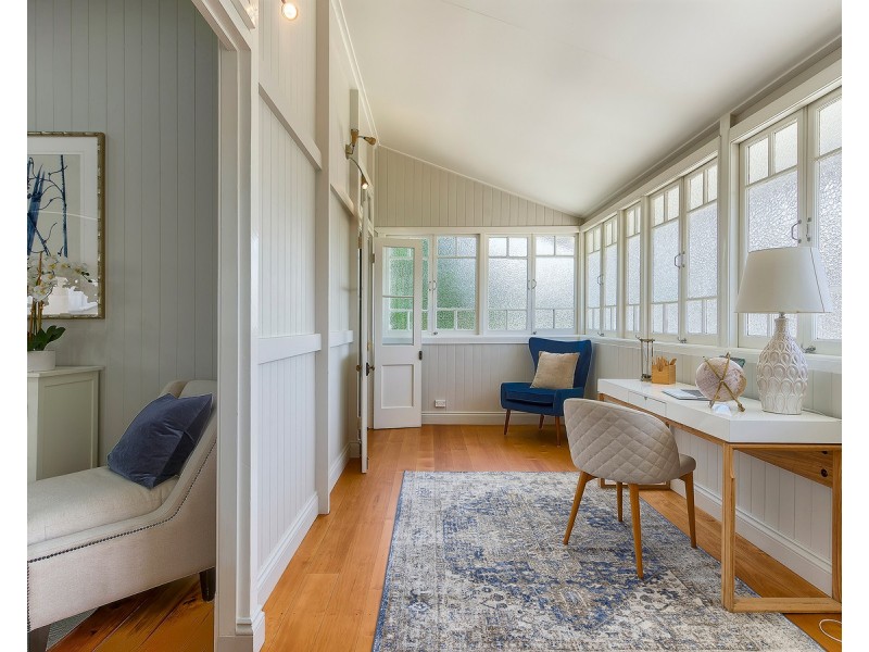 26 Park Street, Hawthorne QLD 4171