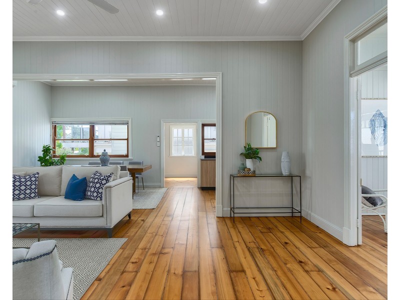 26 Park Street, Hawthorne QLD 4171