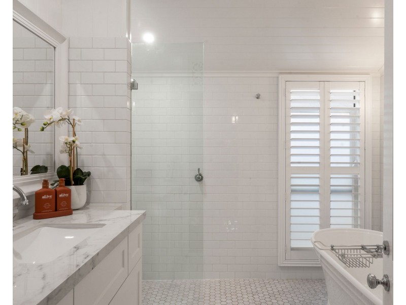 117 Mowbray Terrace, East Brisbane QLD 4169