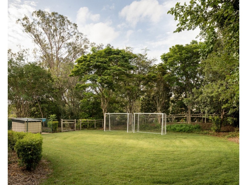 143 Pullenvale Road, Pullenvale QLD 4069