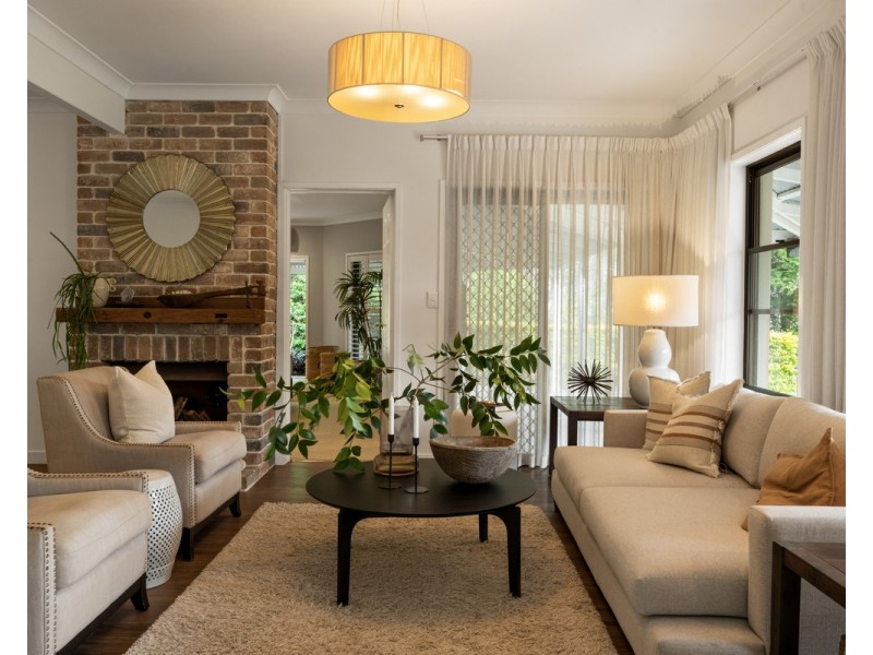 143 Pullenvale Road, Pullenvale QLD 4069