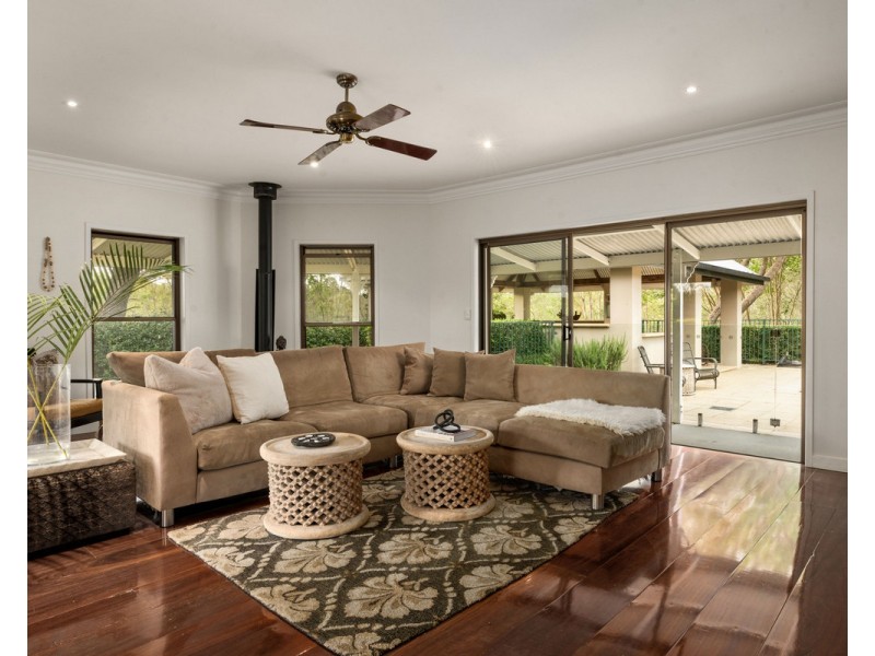 143 Pullenvale Road, Pullenvale QLD 4069