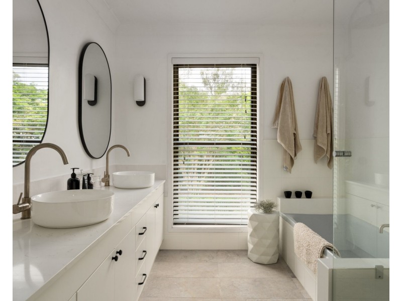 143 Pullenvale Road, Pullenvale QLD 4069