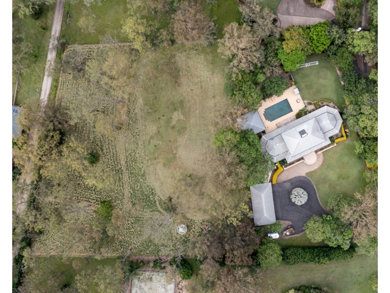 143 Pullenvale Road, Pullenvale QLD 4069