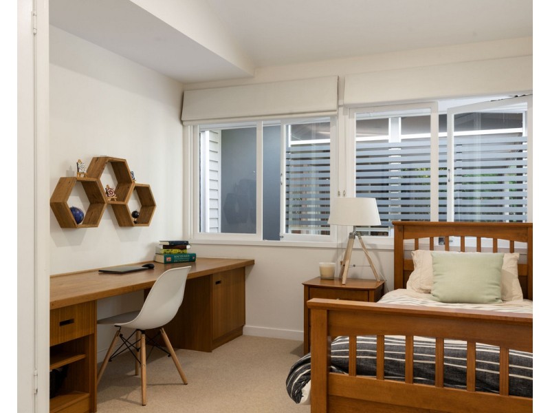 24 Dolman Road, Anstead QLD 4070