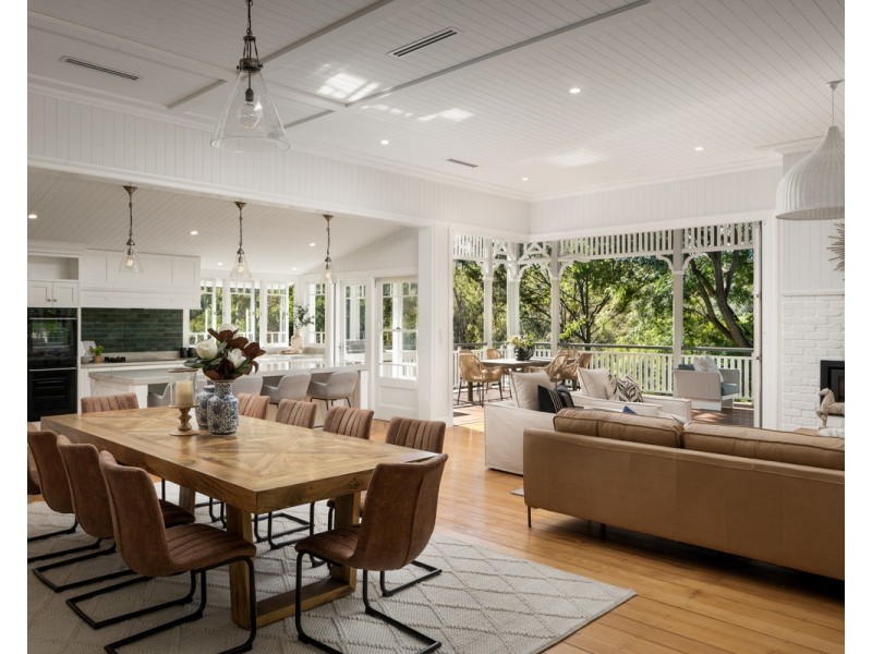 80 Huntingdale Street, Pullenvale QLD 4069