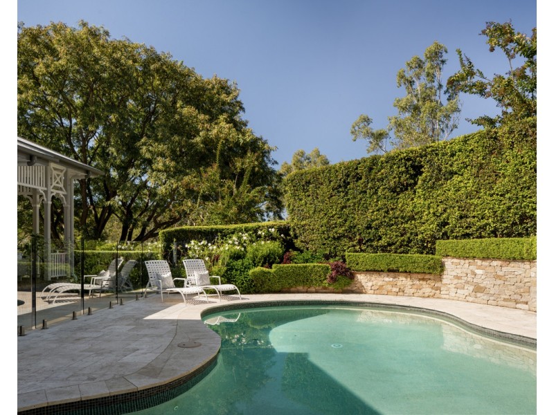 80 Huntingdale Street, Pullenvale QLD 4069