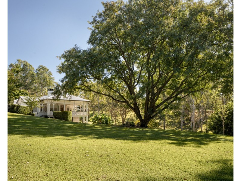 80 Huntingdale Street, Pullenvale QLD 4069