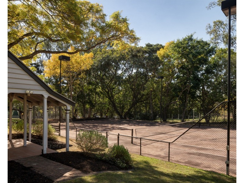 246 Sugars Road, Anstead QLD 4070