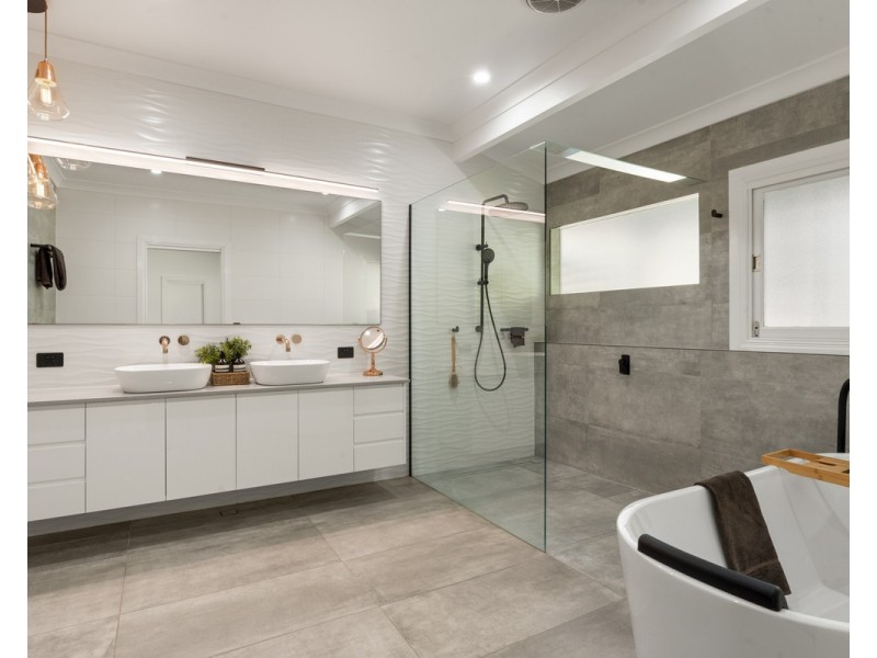 246 Sugars Road, Anstead QLD 4070