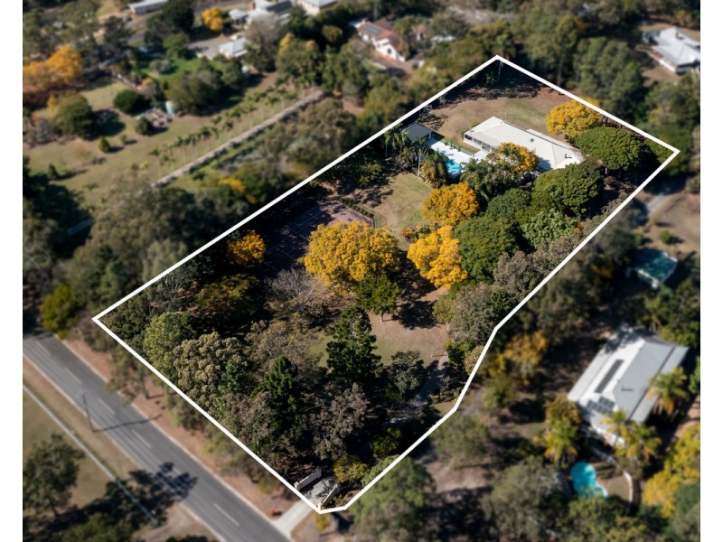 246 Sugars Road, Anstead QLD 4070