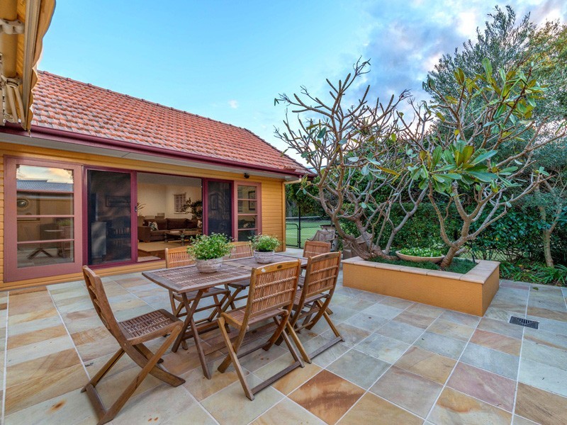 18 Jolly Street, Clayfield QLD 4011