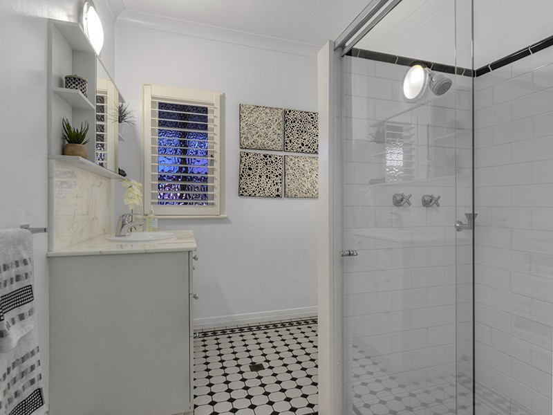 18 Jolly Street, Clayfield QLD 4011