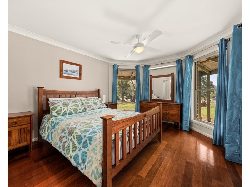 16 O’Brien Road, Pullenvale QLD 4069