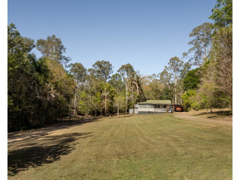 26 Upper Brookfield Road, Brookfield QLD 4069