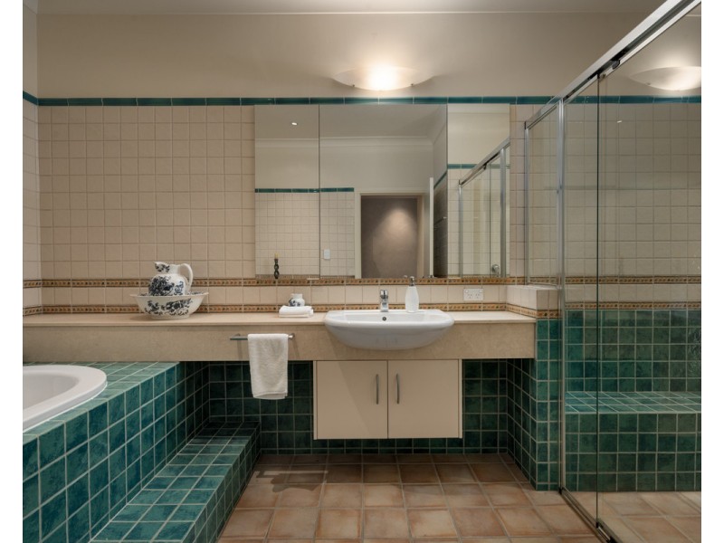 1 Fischer Road, Carbrook QLD 4130