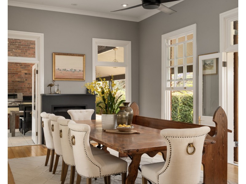 257 Moons Lane, Brookfield QLD 4069