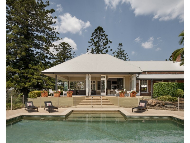 257 Moons Lane, Brookfield QLD 4069