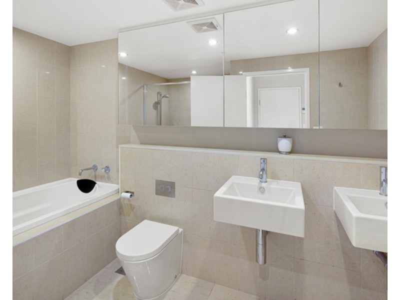 4154/37C Harbour Road, Hamilton QLD 4007