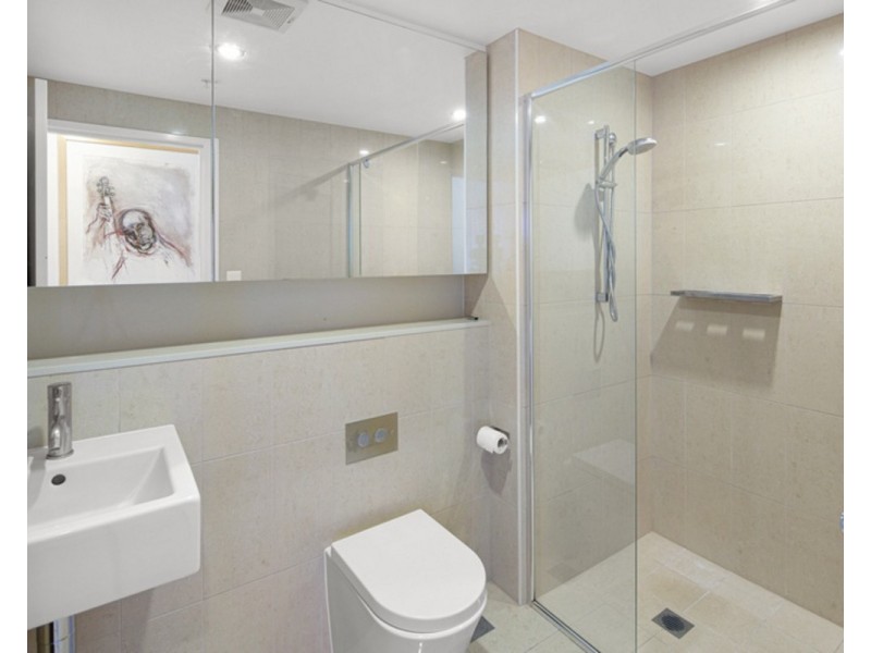 4154/37C Harbour Road, Hamilton QLD 4007