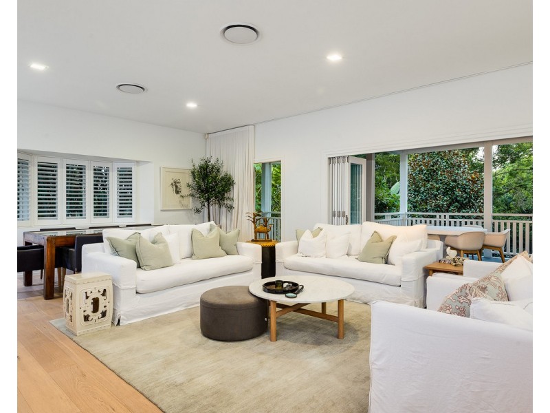 61 Northam Avenue, Bardon QLD 4065