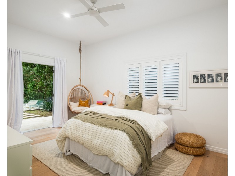 61 Northam Avenue, Bardon QLD 4065