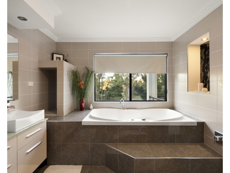 117 Huntingdale Street, Pullenvale QLD 4069