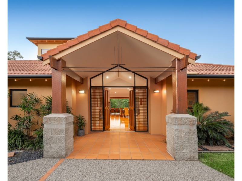 145 Moons Lane, Brookfield QLD 4069